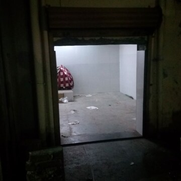 Room in  Shop at Rajendra Park Goregaon, Goregaon East – for Rent