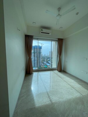 Room in 3 BHK Apartment at Raheja Imperia, Worli – for Sale