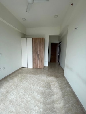 Room in 3 BHK Apartment at Raheja Imperia, Worli – for Sale