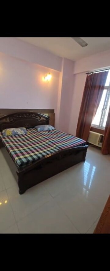 Bedroom in 3 BHK Apartment at Eldeco Green Meadows, Pi Greater Noida – for Rent