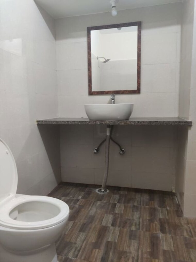 Bathroom, sector 50 2 Bedroom 1300 Sq.Ft. Builder Floor In Sector 50 Noida 9994384