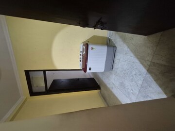 Furnished Amenities in 1.5 BHK Builder Floor at Mayur Vihar – for Rent