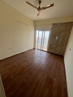 Master Bedroom in 2 BHK Apartment at Amrapali Dream Valley, Amrapali Dream Valley – for Rent