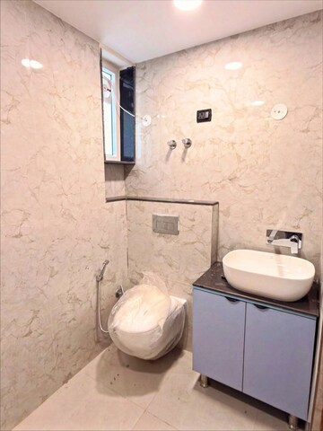 Bathroom in Studio Apartment at Sector 22 – for Rent