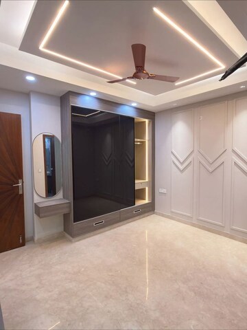 Room in Studio Apartment at Sector 22 – for Rent