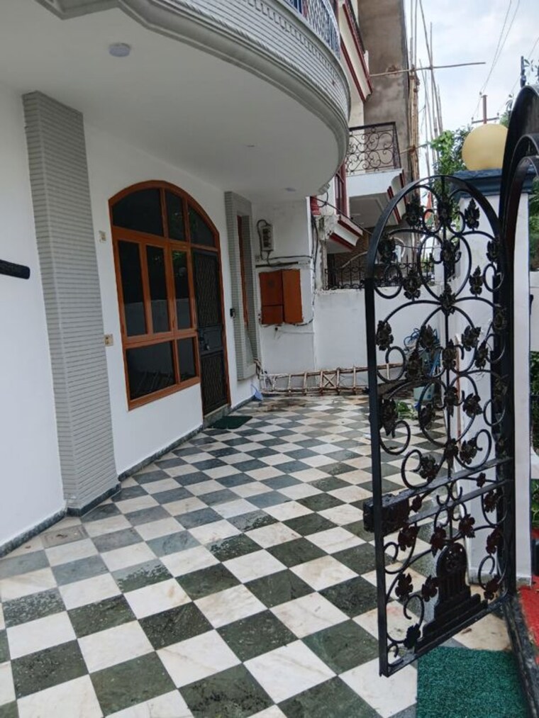 Exterior View, sector 50 5 Bedroom 162 Sq.Mt. Independent House In Sector 50 Noida 9994402