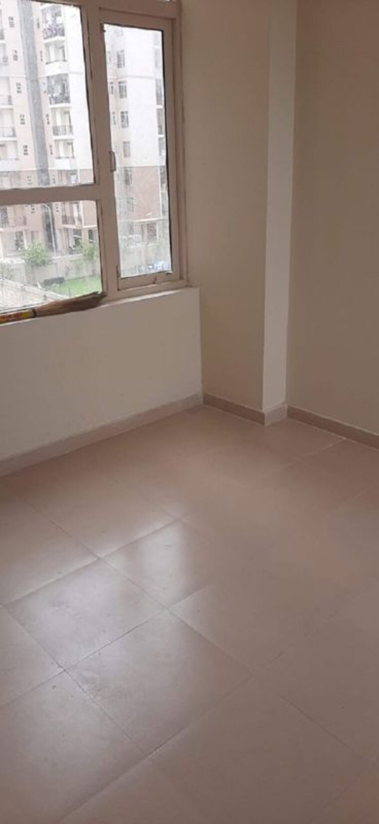 Room, auric-city-homes 1 Bedroom 394 Sq.Ft. Apartment In Sector 82 Faridabad 9994425