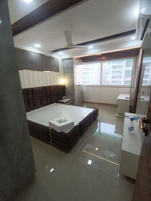 Master Bedroom in 5 BHK Apartment at Sector 11 Dwarka – for Rent