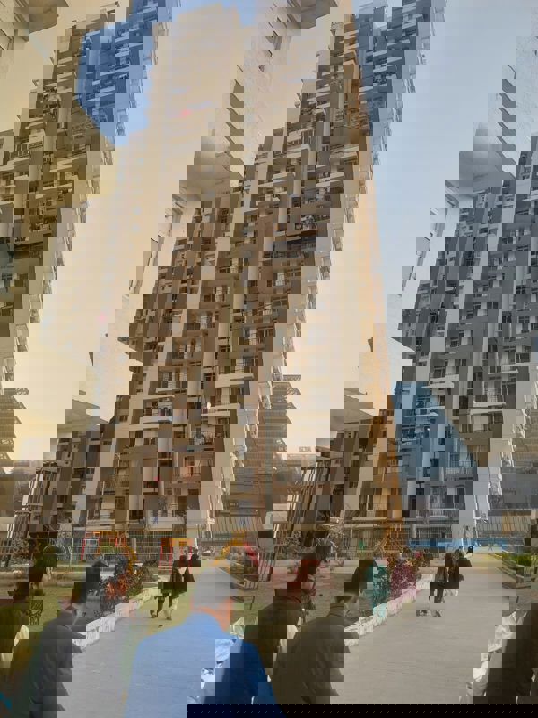 3 BHK 1595 Sq.Ft. Apartment in Amrapali Golf Homes