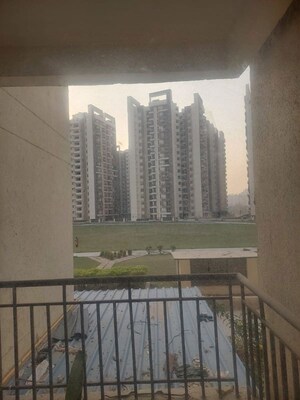 3 BHK Apartment – Exterior View View at Amrapali Golf Homes, Sector 4 Greater Noida - for Sale