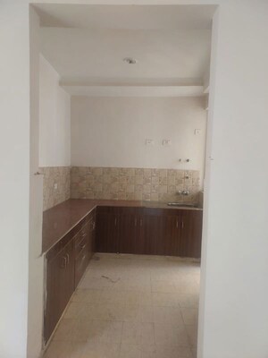 Furnished Amenities in 3 BHK Apartment at Amrapali Golf Homes, Sector 4 Greater Noida – for Sale