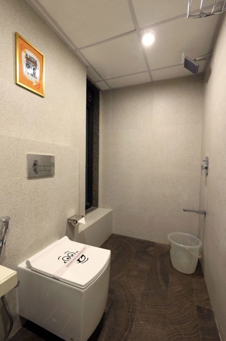 Bathroom, ekta-world-lake-primrose 3 Bedroom 1500 Sq.Ft. Apartment In Powai Mumbai 9994469