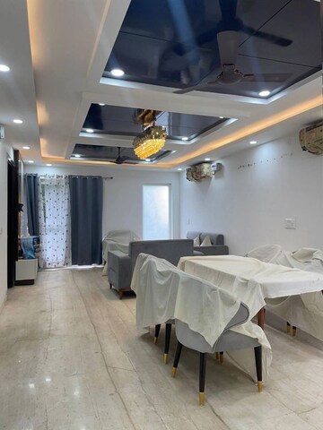 Master Bedroom in 3 BHK Apartment at Sector 22 – for Rent