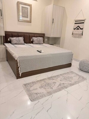 Bedroom in 1 RK Apartment at Ansal Plaza Sector-23, Sector 23 – for Rent