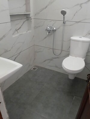 Bathroom in 2.5 BHK Builder Floor at Sector 7 – for Rent