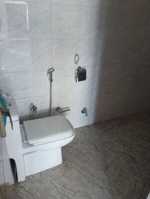 Bathroom in 2.5 BHK Builder Floor at Sector 7 – for Rent