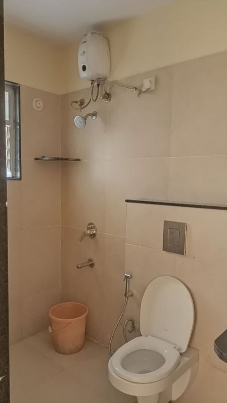 Bathroom, gk-vedanta 3 Bedroom 1100 Sq.Ft. Apartment In Wakad Pune 9994509
