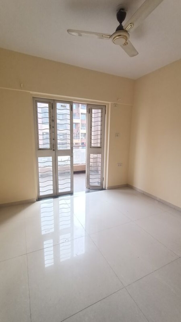 Room, gk-vedanta 3 Bedroom 1100 Sq.Ft. Apartment In Wakad Pune 9994509