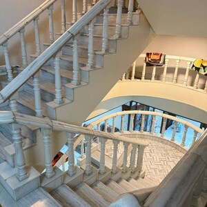 5 BHK Villa – Exterior View View at Lokhandwala Complex - for Sale