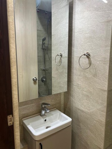 Bathroom in 2 BHK Apartment at Shapoorji Pallonji Alpine 2, Kandivali East – for Rent