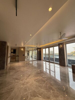 5 BHK Builder Floor For Sale in Kailash Colony