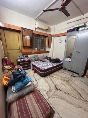 Master Bedroom in 2 BHK Apartment at Narayan Niwas Vile Parle East, Vile Parle East – for Rent