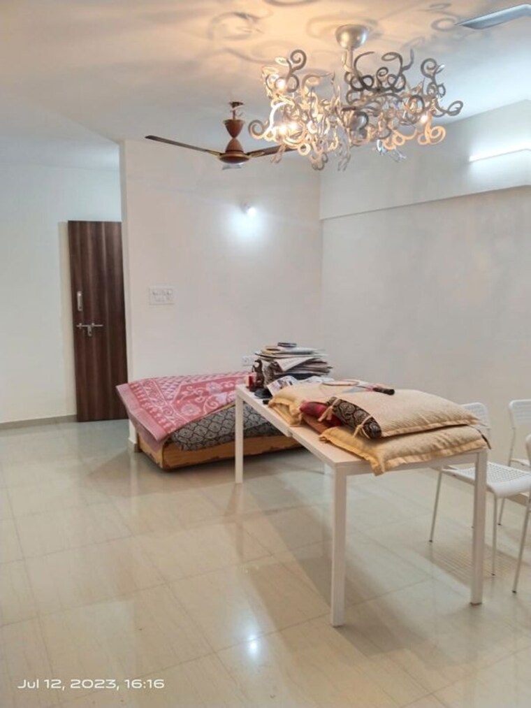 Bedroom, kunal-crimson 3 Bedroom 1500 Sq.Ft. Apartment In Aundh Pune 9994613