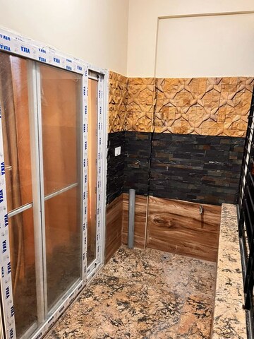  1.5 BHK Builder Floor at Kr Puram – for Rent