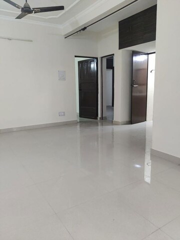 Room in 2 BHK Independent House at Sector 11 – for Rent