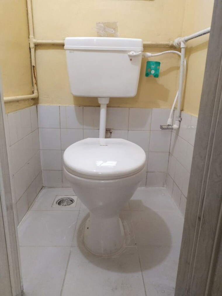 Bathroom, janki-heights 1 Bedroom 625 Sq.Ft. Apartment In Aundh Pune 9994620