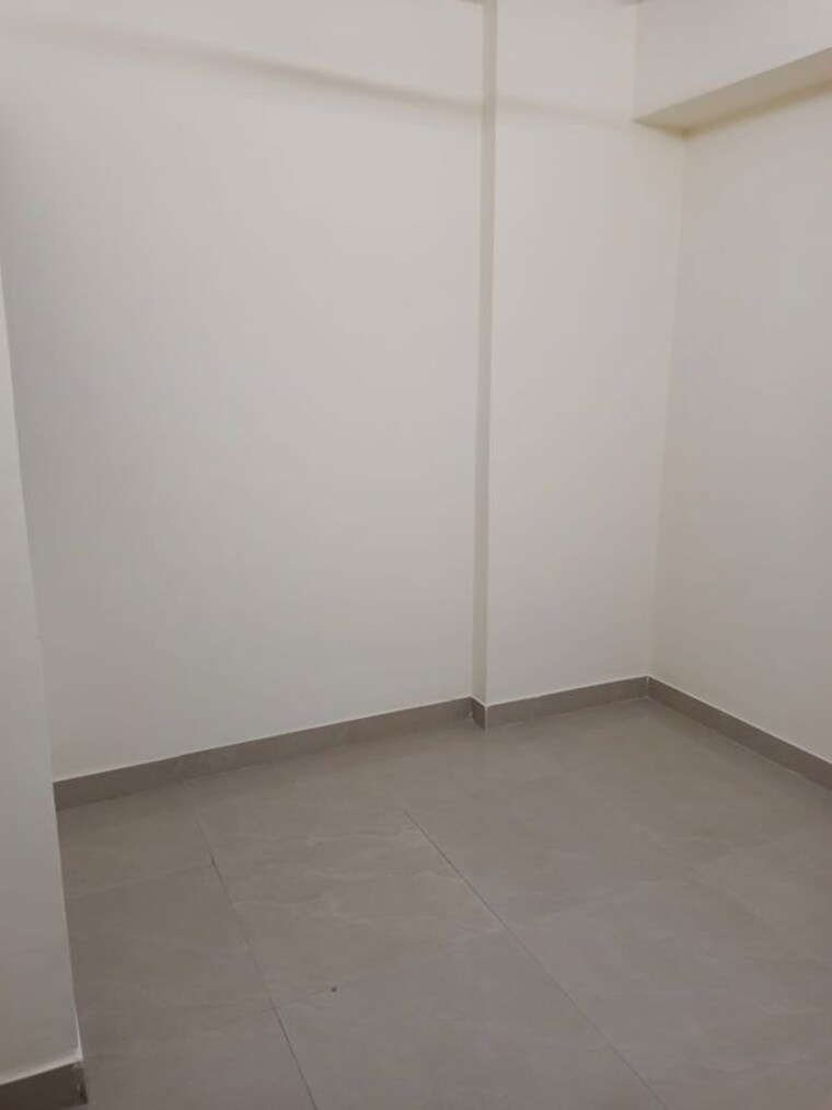 Room, shrinivas-tower 1 Bedroom 405 Sq.Ft. Apartment In Lower Parel Mumbai 9994641