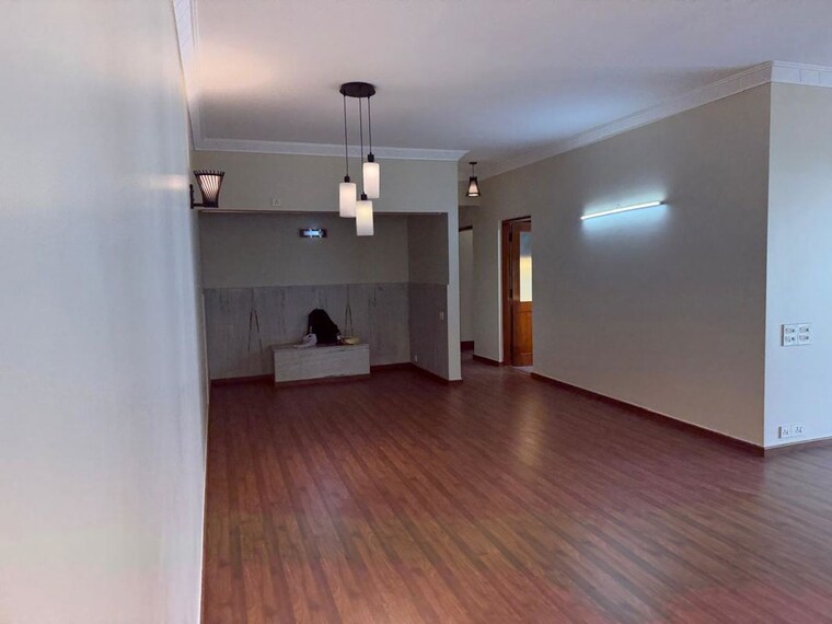 Room, brigade-coronet 3 Bedroom 3000 Sq.Ft. Penthouse In Vasanth Nagar Bangalore 9877954