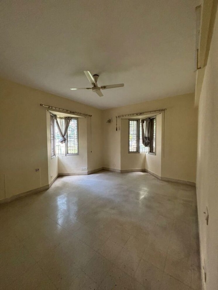 Room, hs-apartment 3 Bedroom 3000 Sq.Ft. Apartment In Cunningham Road Bangalore 9713809
