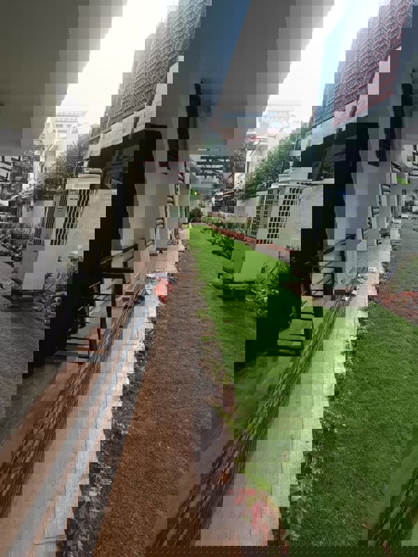 4 BHK + Servant Room Apartment For Rent in HM Gladiolus