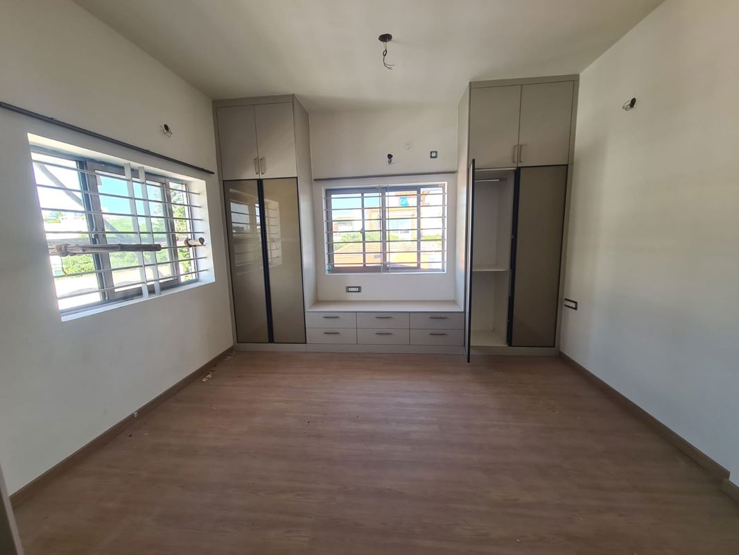 4 BHK + Study Room 3500 Sq.Ft. Penthouse in Rajmahal Apartments Sadashiva Nagar