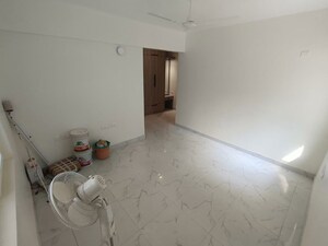 Room in 3 BHK Apartment at SNS Premnivas, Infantry Road – for Rent