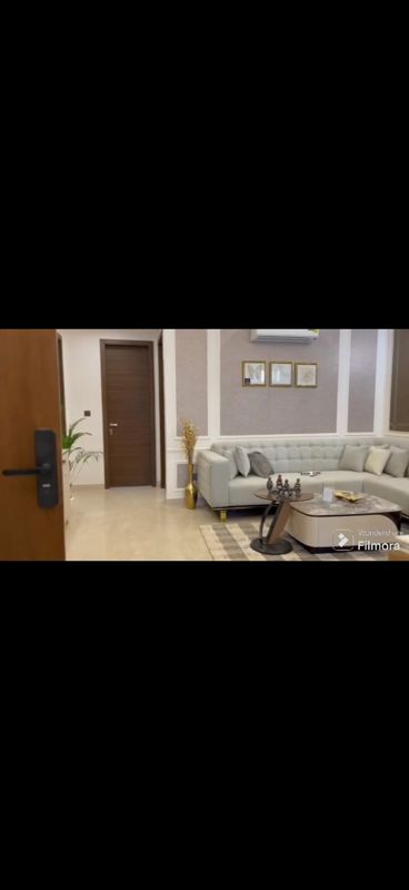 3 BHK + Pooja Room,Servant Room,Study Room,Extra Room Builder Floor For Sale in Sushant Lok 3