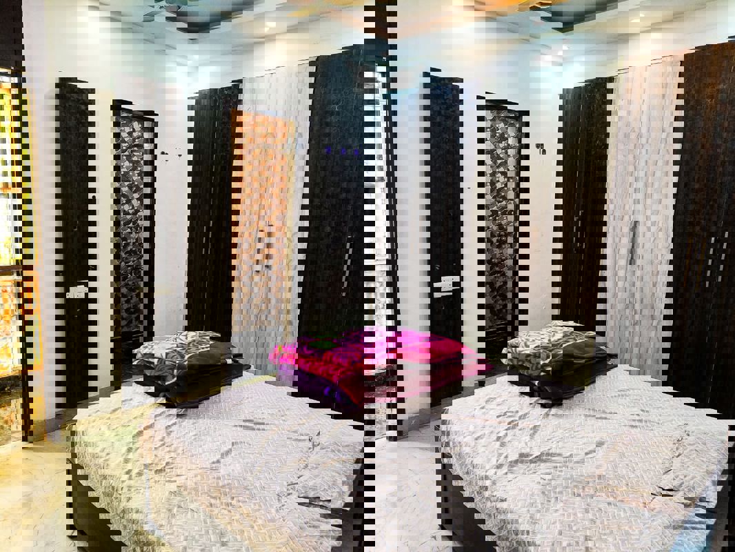 1 BHK 60 Sq.Yd. Builder Floor in DLF Building 10