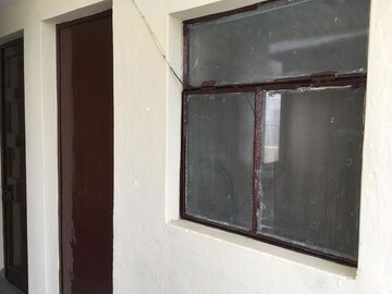 Furnished Amenities in 2 BHK Apartment at Lajpat Nagar ii – for Rent