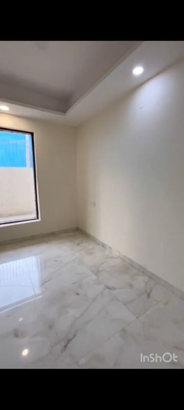 Room in 6+ BHK Independent House at Sector 48 – for Sale