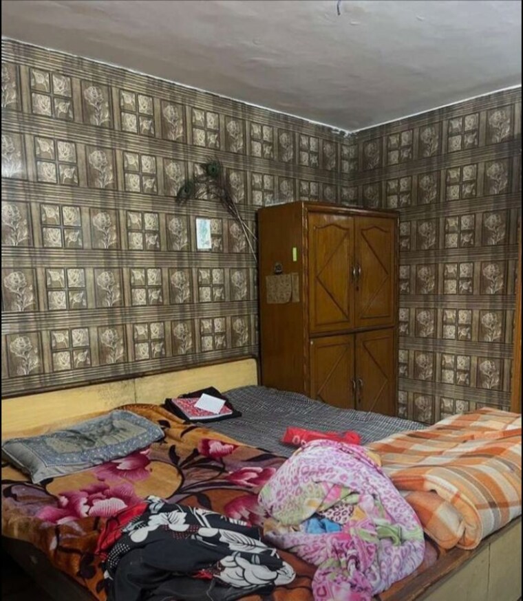 Bedroom, sector 22 1 Bedroom 500 Sq.Ft. Builder Floor In Sector 22 Chandigarh 9994779