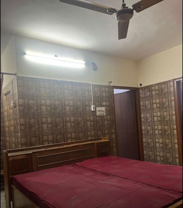 Room, sector 22 1 Bedroom 500 Sq.Ft. Builder Floor In Sector 22 Chandigarh 9994779