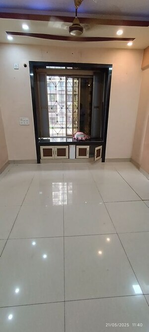 Room in 2 BHK Apartment at Nerul Sector 19 – for Sale