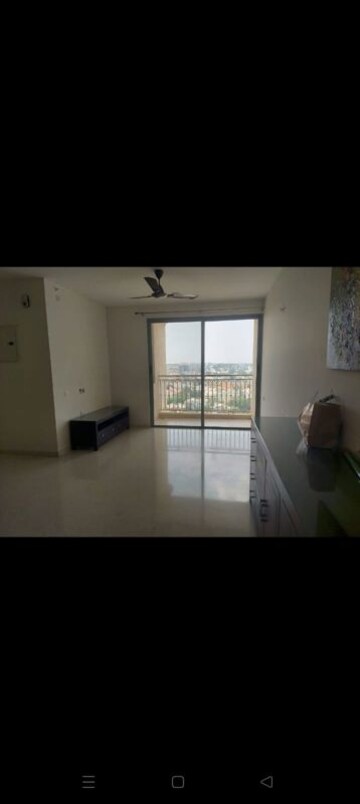 Room in 2 BHK Apartment at Hiranandani Glen Gate, Hebbal – for Sale