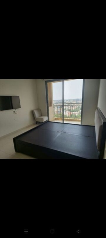 Room in 2 BHK Apartment at Hiranandani Glen Gate, Hebbal – for Sale
