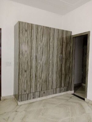 Bedroom in 2 BHK Builder Floor at Sector 6 – for Rent