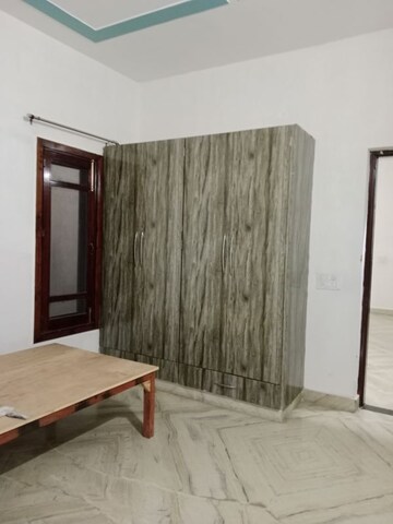 Bedroom in 2 BHK Builder Floor at Sector 6 – for Rent