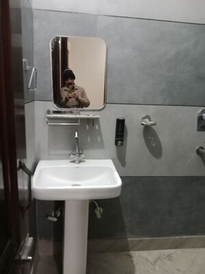 Bathroom in 2 BHK Builder Floor at Sector 6 – for Rent