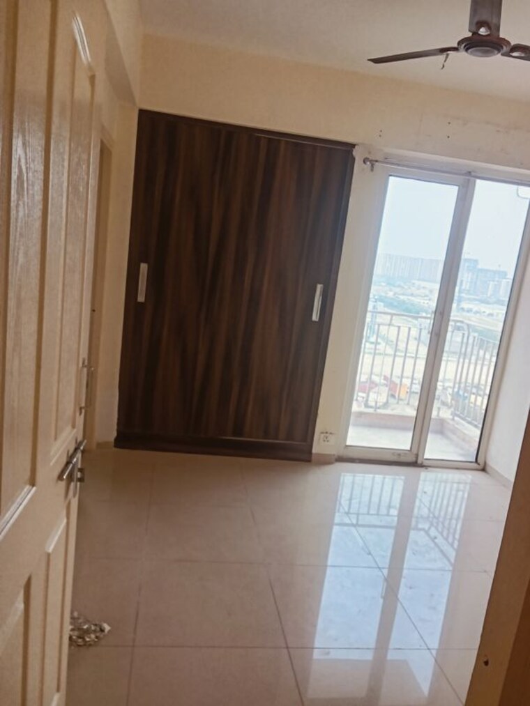 Room, wave-dream-homes 3 Bedroom 1049 Sq.Ft. Apartment In Wave City Ghaziabad 9994833