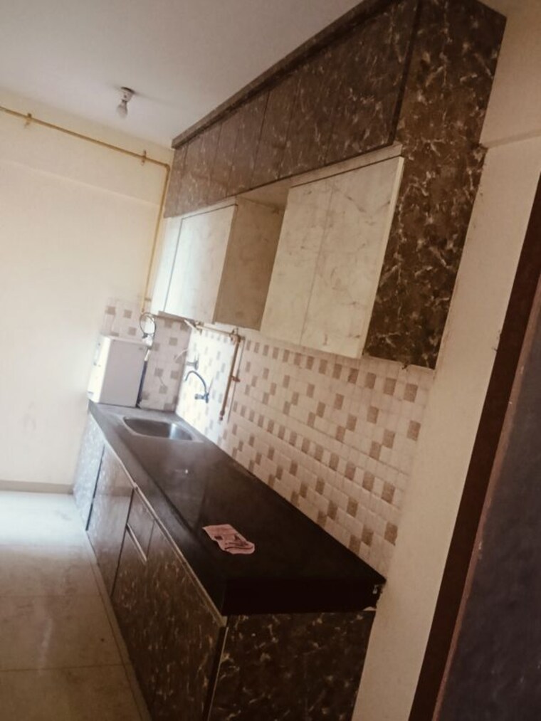 Kitchen, wave-dream-homes 3 Bedroom 1049 Sq.Ft. Apartment In Wave City Ghaziabad 9994833